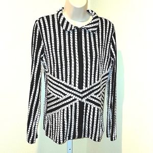 T & W DESIGNS WOMEN'S FRONT ZIP JACKET